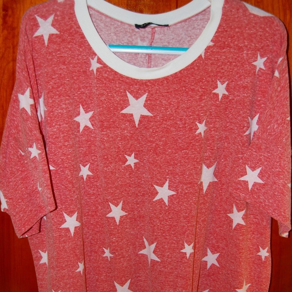 Rae Mode Red Heather and White Star Top
